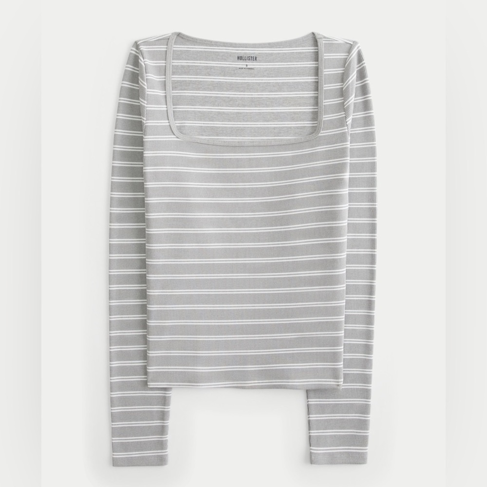 Hollister Women's Long Sleeve Gray and White Striped Tee